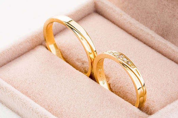 Nhẫn đôi vàng tây dưới 1 triệu tại Hà Nội cho cặp tình nhân